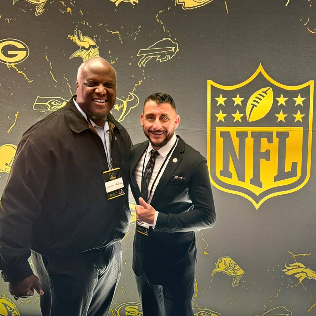 Our CEO was honored to attend the Legends Business Network Event before the Super Bowl. It was a great opportunity to connect with fellow leaders & @NFL alumni. We are proud to have Darius Holland & @NateBoyer37 on our Board of Advisors, both veterans who played in the NFL. 🏈🇺🇸