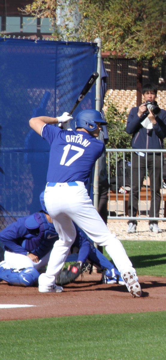 oylmiller's tweet image. Shohei Ohtani sighting at @Dodgers @MLB #CamelbackRanch #SpringTraining 📸 @oylmiller
