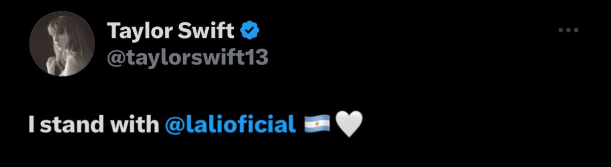 filmspoets's tweet photo. taylor swift apoya a lali esposito https://t.co/6mbmc8gvdB