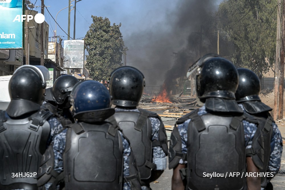 Sénégal : La Cour constitutionnelle a invalidé le report de la présidentielle du 25 février au 15 décembre, à l'origine de l'une des plus graves crises traversées par le pays, ont indiqué l'Agence de presse nationale APS et plusieurs sources anonymes dans l'appareil d'Etat #AFP