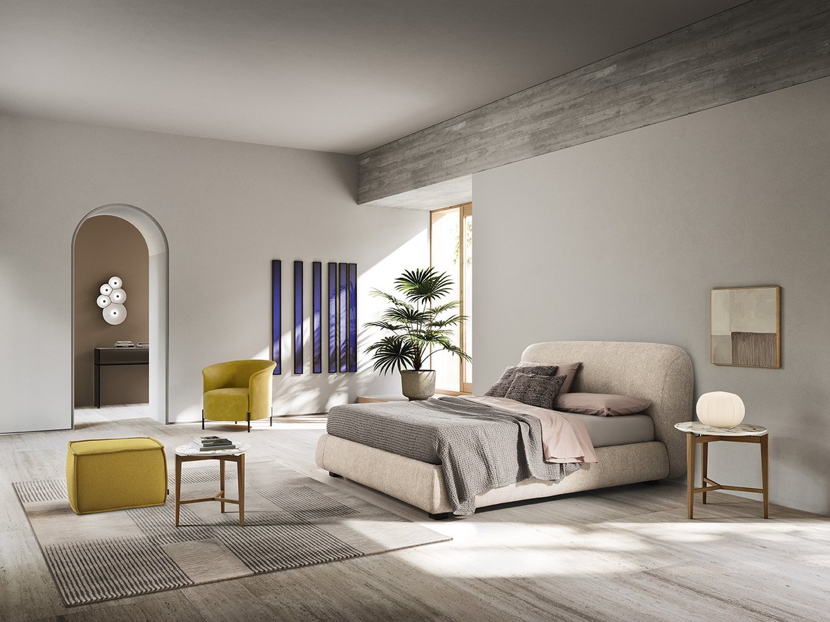 Experience ultimate comfort and elegance with our Rendevous Lounge Chair. The elastic webbing structure and cold-foam polyurethane backrest provide both comfort and durability. With 4 metal feet in shiny-brass or black-nickel finish, this chair exudes sophistication. #rendezvous