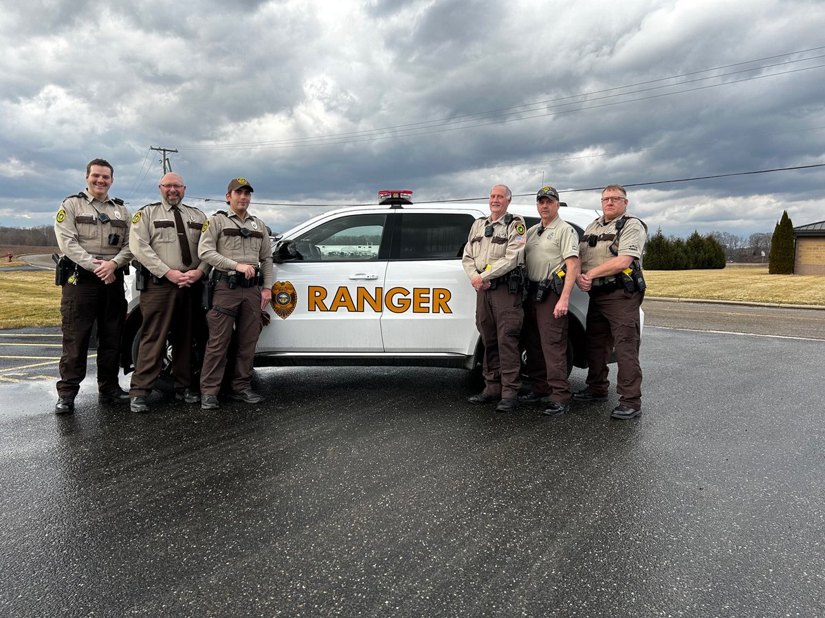 Help us welcome James Dunnivan who will be serving as a Ranger in the MWCD Central Region! Ranger Dunnivan is with Chief Ranger Patrick Brockmeier during his swearing in ceremony. A team of Rangers was on site for the swearing in ceremony. Welcome Ranger Dunnivan!
#Rangers #MWCD