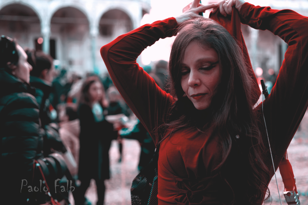 #sonyalpha #portraitphotography #fashionphotography #urbanphotography #photoart #portrait_vision #portraitvision #portraitart #fashionstyle #fashionable #streetfashion #fashionphotography #fineart  #beautymakeup #beautygirl #mygirls #prettygirls #partydress #reddress #brownhair