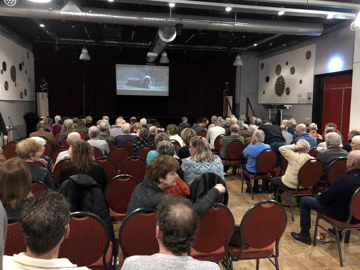 Mooie opkomst Filmavond Natuur dichtbij huis films: #HetGroeneWoud #brabantszandpad #landgoeddelangakkers
@Brab_Landschap 
<a href="/InHetGroeneWoud/">Het Groene Woud</a>