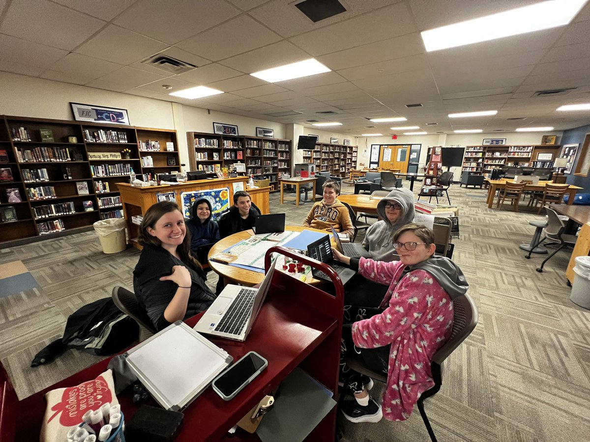 Kendall High School Library tweet media