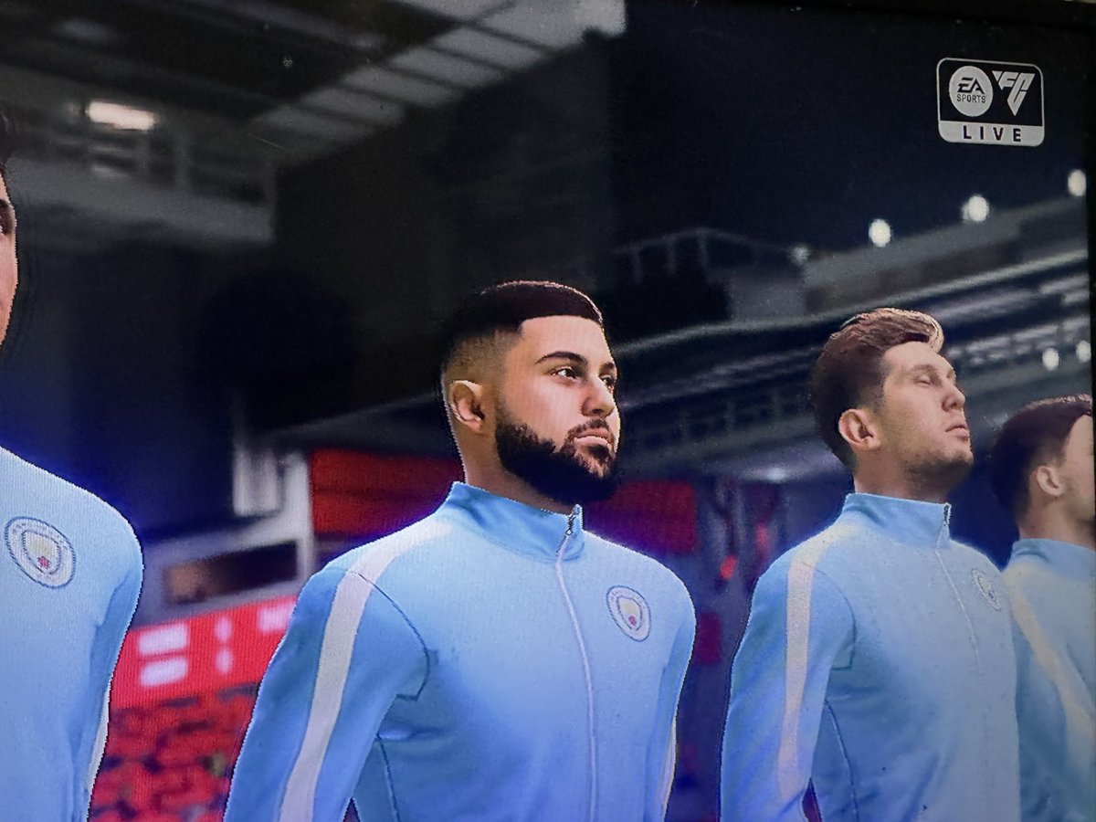 Mancityeleague's tweet photo. SIIIIII!!!!!

Victoria por 1-2 en Anfield!!!

Goles de Bernardo y Bakayoko, seguimos 😍😍😍😍

Remontada histórica🤩🤩🤩 https://t.co/tTpw4mIFH5