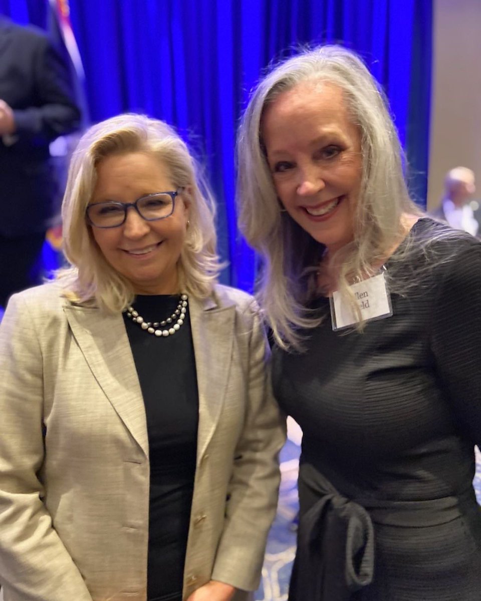 Ellen Field tweet media