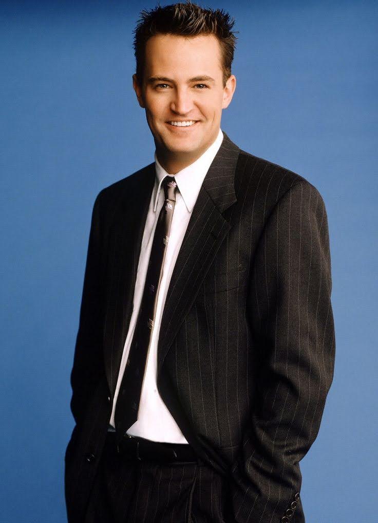 ClubeBing's tweet photo. Matthew perry era o cara mais engraçado de friends https://t.co/0VDwZeMom3