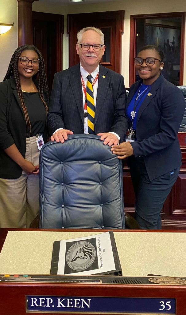 KeenForFL's tweet photo. With our HD-35 intern, Chari Beamer, a student at FAMU, and London Camel, our Legislative Aide.

#FLHD35 #TomKeenForFL https://t.co/PZ0Vfh4ezX