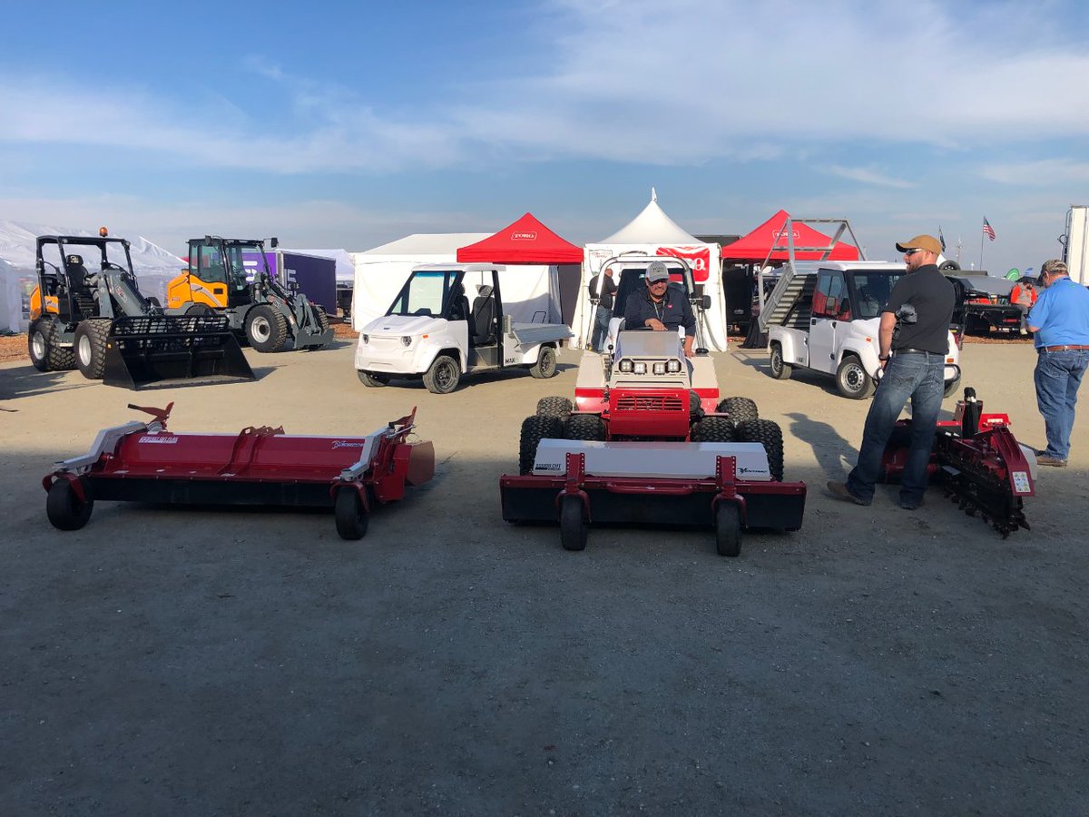 TurfStarWestern's tweet image. We had such an amazing time at the World Ag Expo this week!

Thank you so much to everyone who dropped in to learn more about our manufacturing partners and their incredible equipment.

#Toro #Ventrac #GiANT #WestwardIndustries