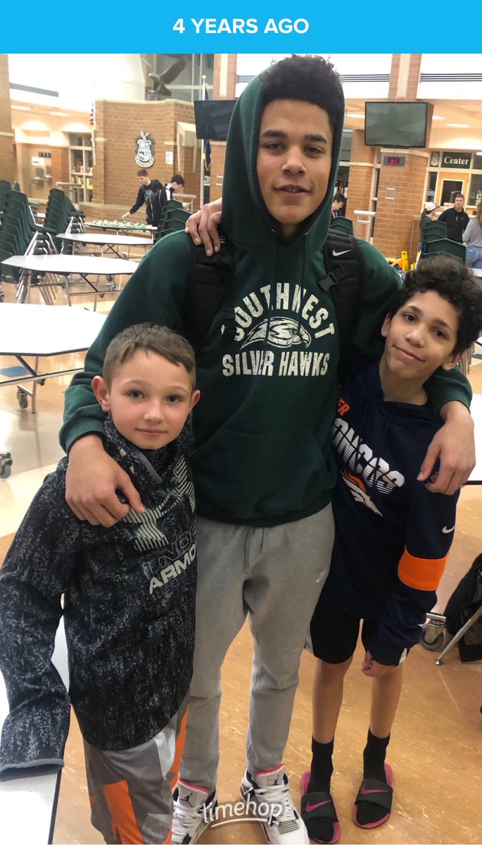 TeamBrewandQ's tweet photo. @RylanSmith_ 2 of your shortest fans!! #Believe https://t.co/vMlbT962Wa