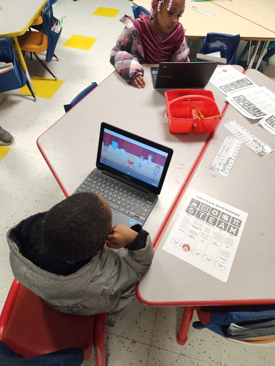 PrincipalWunder's tweet photo. Welcome to the over 100 students and families that have already joined us at or 1st ever S.T.E.A.M. Night this evening. Enjoy the fun!!! @BaltCitySchools @SonjaSantelises @PlaceTos https://t.co/iy9Jq1rB1I