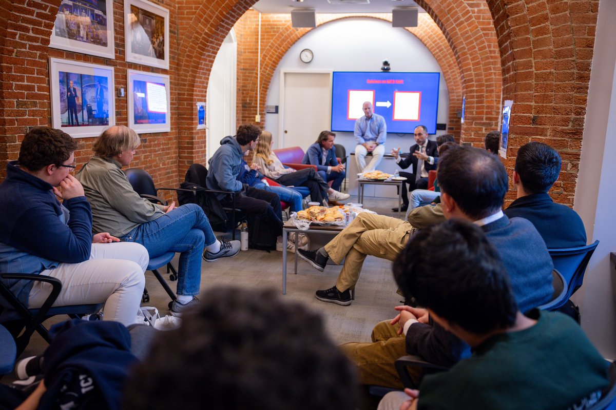 It was a full house in the Living Room today!

We’re so grateful to <a href="/HoodLudovicL/">Ludovic Hood</a> and <a href="/brsticks/">Brendan</a> for joining <a href="/marctshort/">Marc Short</a>’s discussion group and talking all things foreign policy and how the evolution of party politics plays into it.