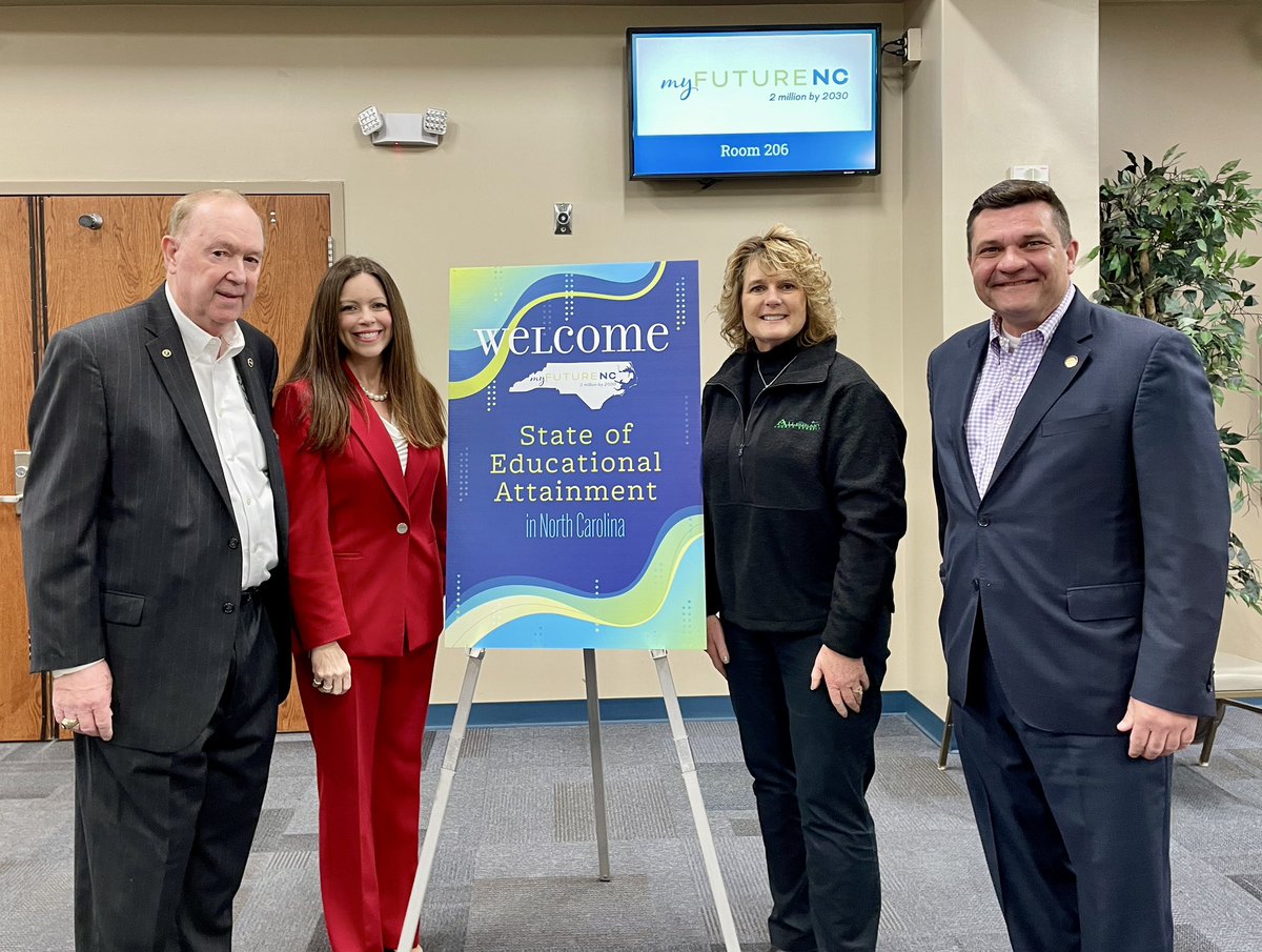 Eisa_Cox's tweet photo. Business leaders, K-12 public school superintendents, elected officials and community college presidents convened today to discuss our economic and educational landscape in NC! Thanks for being a great host Mark Poarch! @CCCTIPresident @ncsupers @myFutureNC #2Millionby2030 https://t.co/tXugpiMvXh