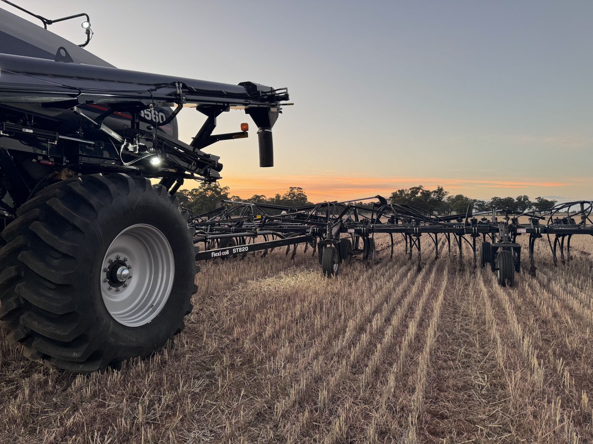 Ready to upgrade your equipment for 2025? Secure your best price now and transform your farming game! #FlexiCoil #aircart #FlexiCoilST820 #ST820 #Precisioncultivator #PrecisionSeeding