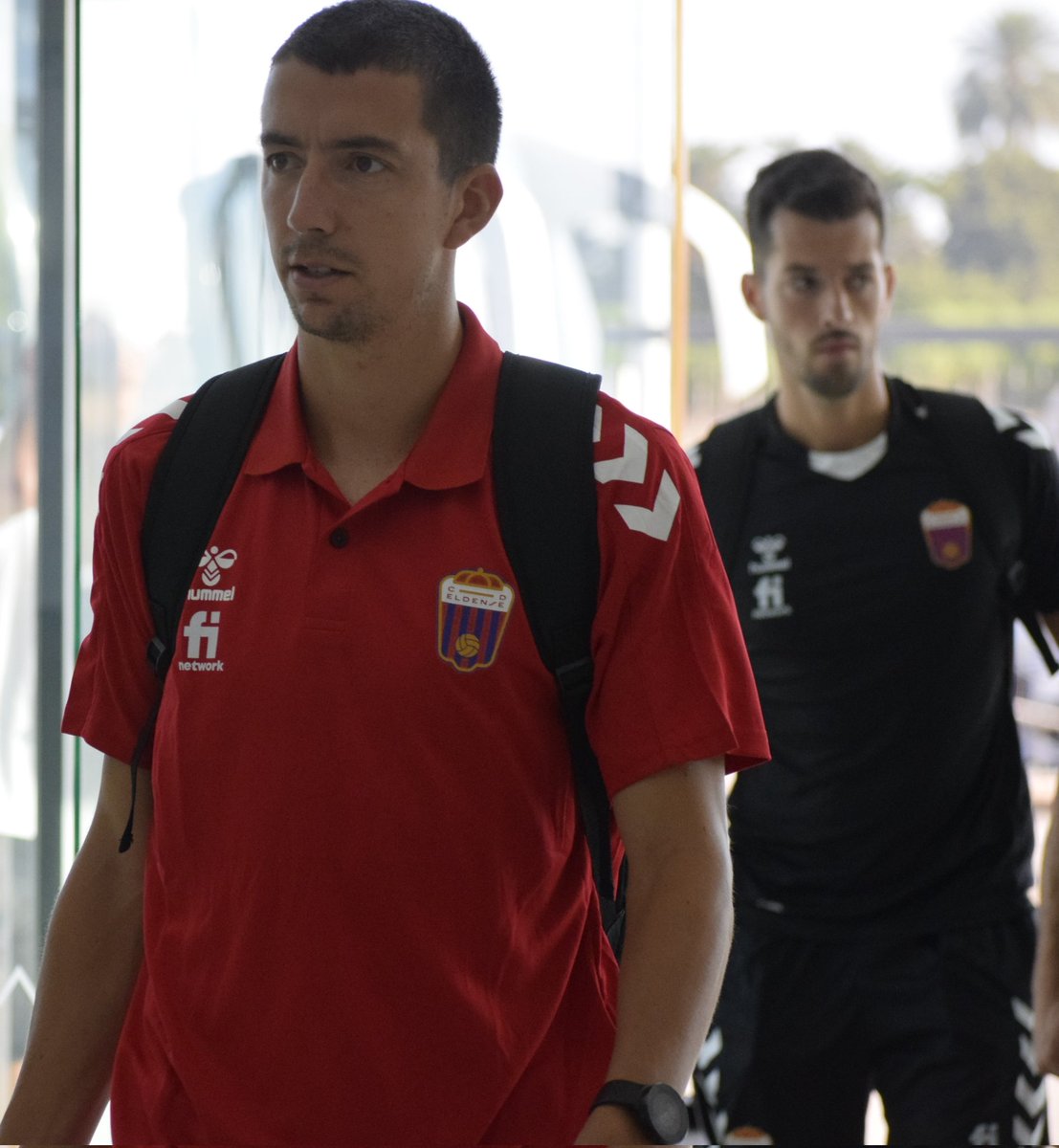 Abans d'acabar el dia, felicitar a una gran persona a qui he tingut la sort de veure créixer professionalment i que s'ha convertit en un amic. Moltes felicitats <a href="/XavierMonino/">Xavi Moñino Morales</a>