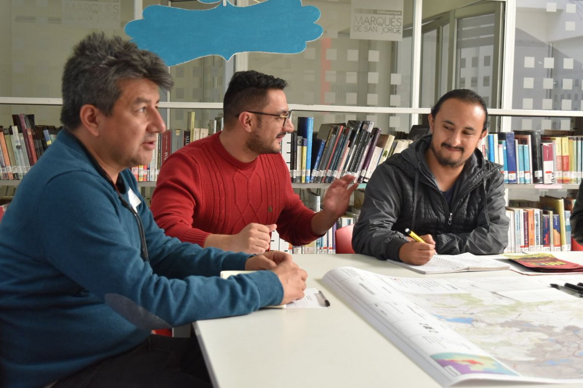 planeacionbog's tweet photo. 🧵Llegamos al municipio de Funza, en la #SubregiónOccidente, con la agenda de participación incidente para la construcción del diagnóstico del componente regional del Plan Distrital de Desarrollo 2024-2028 #ODUR  (Hilo) 🪡 https://t.co/FixN9q9oCa