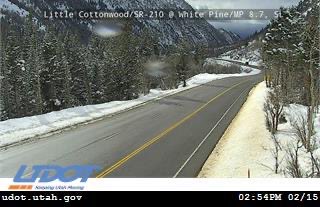 UDOTcottonwoods's tweet photo. 🚨#RoadWeatherUpdate🚨
The #TractionLaw has been lifted in Big & Little Cottonwood Canyons. #SR190 #SR210
REMINDER: This is based on current road conditions, is subject to change at any time, and applies to both travel directions.
@UDOTTRAFFIC @UtahDOT @UDOTRegionTwo https://t.co/3bC2i8hSg7