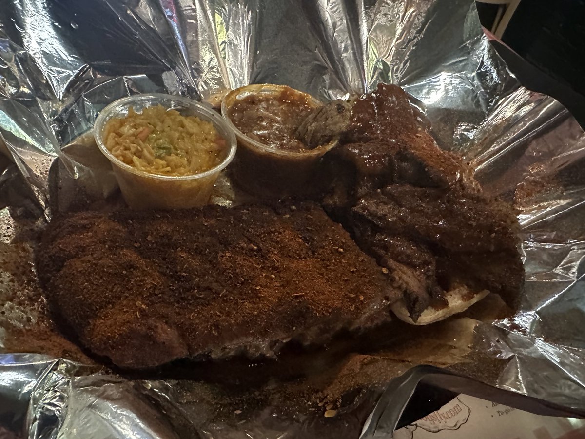 24 hours in Memphis were NOT what the doctor ordered. #RoadEats