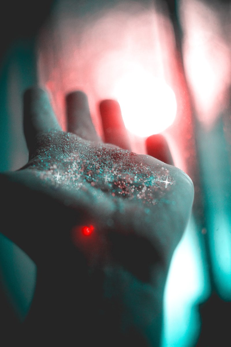 sofyflora98's tweet photo. ⭐#Mulian 
⭐Chapter 1 of ?
⭐Star Tears Disease
⭐Angst, hurt/comfort, happy ending
Xie Lian cries tears of stars because of his (supposedly) unrequited love

ITALIAN VERSION:
https://t.co/ud92gsxbKQ

ENGLISH VERSION:
https://t.co/EgFW5VppFX

#tgcf #muqing #xielian https://t.co/sqVSfzEDoW