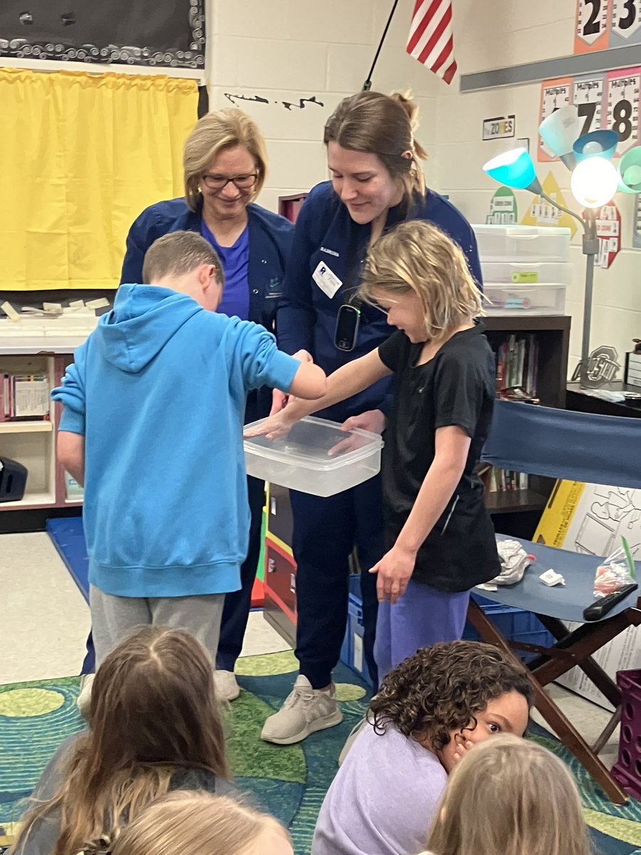 schroyer_amanda's tweet photo. Ms. Cheryl and Ms. Sabrina from Pediatric and Adolescent dentistry payed our third graders a visit and taught them about oral hygiene and why it’s so important to take care of our teeth! 🦷 @Raymond_Elem @MarysvilleEVSD https://t.co/P4lwmgNQsw
