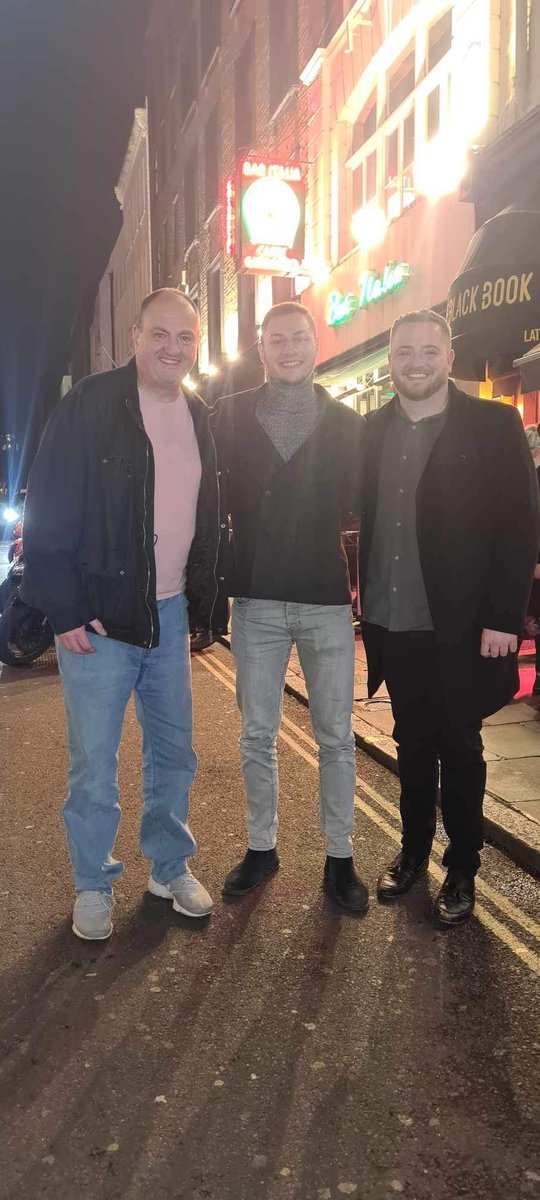 Great night tonight at @littleitalysoho with Goodwin boxing managed @zakchelli his father @chellizak my partner in crime @joshgoodwin95 with trainer Barry O’Connell making an appearance. Exciting plans being made. The future looks very bright