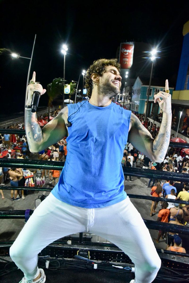 Deixe essa energia incrível do carnaval ecoar por mais tempo!

A festa não acabou, pessoal! Estamos prontos para mais diversão neste final de semana!