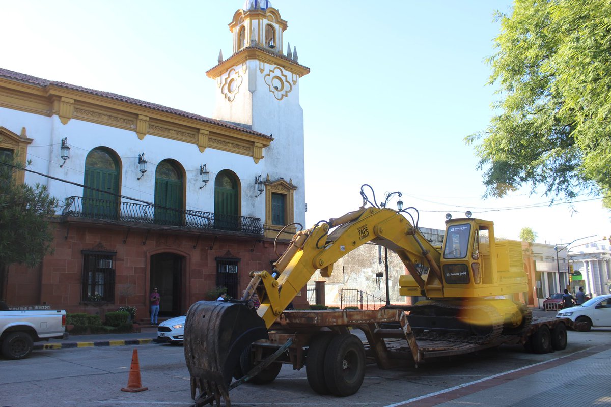 tapecaramOK's tweet photo. 🚜Recuperamos de una excavadora oruga marca Tortone, inactiva por años en el predio de Obras Públicas.

Esta máquina será clave en el complejo ambiental municipal. La inversión no solo pone fin al período de desuso, sino que también impulsa el ahorro de costos.

#LoHacemosJuntos https://t.co/4jvHSoyaMd
