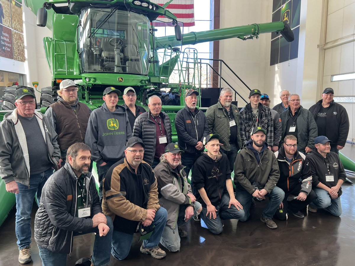 We are looking to add a agronomist/ information manager to our team this spring if you are wanting to be part of a progressive operation give me a shout 
204-526-7331
Chaduthf@gmail.com