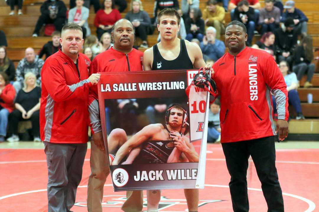 Official La Salle Wrestling Page tweet media