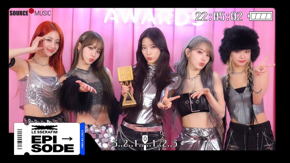 mancoae's tweet photo. D-Day delight! 🎤⭐️ Proud of the mesmerizing performance at 2023 MAMA for FEARNOT. What about my solo performance? Does my charm captivate you as much as it does my unnies? (,,>﹏<,,) https://t.co/yUAIQeGhS9