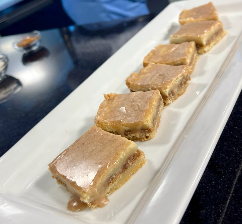 nataliegparsons's tweet photo. Happy Thursday! Today's #MixingWithMaggieWITN cooked up some insanely delicious BROWN SUGAR CINNAMON POP TART BARS...

View the FULL RECIPE from @WITN's #ENCatTHREE here: https://t.co/8BcHCEXPCi (@IronmongerWX) https://t.co/T7NrcHVlFh