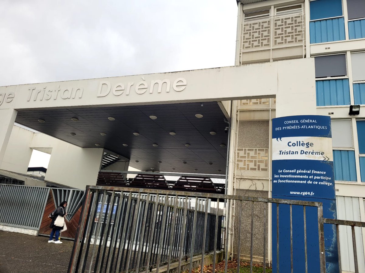 Unsa_Educ64's tweet photo. Aujourd'hui nous étions de passage au collège Dereme et au lycée Supervielle à Oloron. https://t.co/oSFJIs99Lu