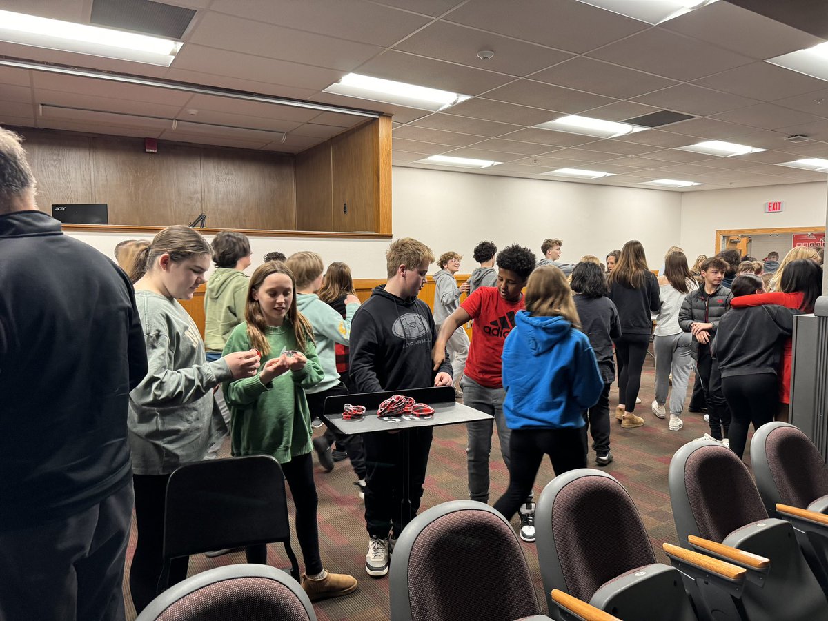 kmdunlap's tweet photo. A few more photos from the Sources of Strength assembly. 🥰 #FPwarriorsofstrength @FPSchools https://t.co/9EkKRUhITt