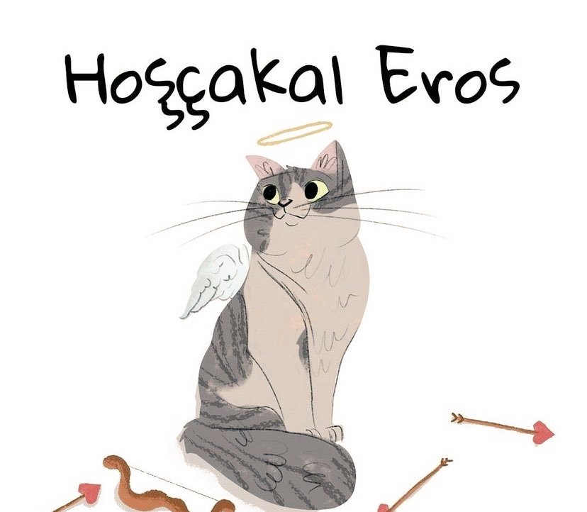 serdarsvtn's tweet photo. Öncelikle şunu söylemek istiyorum; aranızdan birilerinin emek verip yaptığı görselleri izinsiz kullanıyorum ama ortak derdimiz masum canlar olduğu için hoş görüleceğimi umuyorum 🙏🏼

Benim küçüklüğüm Doğu'da küçük bir kasabada hayvanlarla ve doğayla iç içe geçti. Fakir ve kısıtlı kaynaklara sahip bir ailenin çocuğuydum fakat çocukluğum doğa ve hayvanlar sayesinde para ile satın alınamayacak güzellikte ve rüya gibi geçti
Nehirler,göller,dağlar,ağaçlar,köpekler,tavşanlar, kuşlar, ördekler. Gerçekten de film gibiydi

Bu kadar hayvanlarla iç içe çocukluğumda iletişim kuramadığım,arkadaşlık yapamadığım tek hayvan kedi olmuştu.Sadece kedilerden korkuyordum.Epeyce büyük bir yaşa kadar kedileri görünce yolumu değiştirdiğim olmuştur

Bir gün Foça'da bir şantiyemizde bir kedi gelip bana dokunduğunda, sevgi gösterdiğinde bu durum değişti. Hayatımda ilk kez,yaklaşık 35yaşında ilk kez bir kediye dokundum. İlk korkumu orada yendim.Sonra aynı hafta içinde Karşıyaka'da bir kedi yanıma geldi ve aynı şekilde davrandı.Sanki gizli bir güç kedilerle beni uzlaştırmaya çalışıyor gibiydi.Bu iki olaydan sonra kedilerle ilgili çok düşünmeye başladım.Sokakta dezavantajlı bir kediyle yol arkadaşı olmak istedim, bunu eşimle paylaştım,ilk zamanlar yapabilir miyiz diye çekindik ama bu konu hep kafamda kaldı

Günlerden birgün eşimin doğumgünü olduğu bir akşam, sürpriz yapmak için annemin oturduğu sitenin bahçesinde aile fertleri ile buluştuk.
O esnada oraya birisi bir yavru kedi getirdi ve bıraktı, herkes başına toplantı ama durumu çok kötüydü, hastaydı, perişan haldeydi.Bir süre sonra herkes ayrıldı ve sadece kediyle ben kaldım. Benimde şöyle bir hayat felsefem var ki; herkes sırtını dönüp gittiğinde son kalan ben isem ne pahasına olursa olsun,bedeli ne olursa olsun,konu ne olursa olsun ben dönüp gidemem! Zaten de gidemedim.Onu aldım, doğumgünü sürprizi olarak evimize götürdüm.Eşimde çok sevdi ve kabullendi. Durumu çok kötü olduğu için çok uğraştık yaşatmak için ve yaşadı.Profilimde sabit paylaşımımda ki kahverengi kedi bu kedidir, Adı Miya. Gri olan da sokak çocuğu,adı Mayki Onu da Miya'dan bir yıl sonra yine sokaktan aldık bir sabah. Onunda hikayesi var ama sıkmamak için onu sonra anlatıcam

Benim söyledigim gibi hayvanlarla aram hep iyiydi, köpeklerle de çok yoldaşlığım oldu ama kediler hayatıma girdiğinden beri, onların dünyasını keşfettikten sonra, masumiyetlerini farkettikten sonra kediler benim en özel, en hassas çizgim oldu.

Ruhen kedilerin en küçük ızdırabına dayanamam. Dayanamam derken, oturup ağlamam, ona o ızdırabı yapanı görürsem parçalarım. Kendimi asla tutamam. Eğer benim etki alanım dışındaysa kendimi yer bitiririm

Eros işte benim için bu denli derin manalar içeren bir kedidir. Birileri için bir mal, sahipsiz bir hayvan olabilir ama benim için masumiyetini hissettiğim, tekmelenirken ne acılar çektiğini hissettiğim bir CANdır

Bunlar birileri için aptalca gelebilir, boş işler gelebilir, anlayamayabilirler. Bunu da anlıyorum, sevgisiz büyümekte zor iş, onların da psikolojilerindeki tahribatı yenmelerini diliyorum. Hayatlarında çıkarları olmayan bir sevgiyi tadmalarını umuyorum. Kendi cinsinden olmayan bir canlının onları sevebilmesini, sonsuz güvenebilmesini, ellerinden onu bırakmayacağınızdan emin bir şekilde kucaklarında yatmasını yaşamalarını diliyorum

Her birisi eğer olmasaydı bizler için büyük kayıp olacak, var olmaları ise gerçekten mucize olan bu canlıların tümünü korumak bizim boynumuzun borcudur. Hani diyorlar ya "bir zerre yaratında görelim"? İşte siz de bir kedi köpek yaratamazsınız, bunlar birer büyük mucizedir. Sahip çıkalım🙏🏼

#SiyasalGüçHayvanseverler
#ErosİçinAdalet
#ibrahimkeloğlantutuklansın
#SokakHayvanlarıSahipsizDeğil #hayvanhaklarıanayasaya
#hayvanaşiddetehayır
#KısırlaştırAşılatYerindeYaşat
#Madde6yaDokunma
#KöpeklerMahalleSakinidir
#BarınaklarÖlümKampıdır
#SokakHayvanlarıSahipsizDeğil
#siyanür #Erzincan #16MilyonEmekliNet #ibrahimkeloğlanTUTUKLANSIN #Sisi #Emekli #MuratKurumaOyMoyYok
#muratkurumnerede #madenfaciası