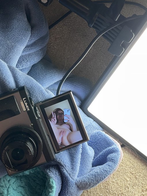 My discord server saw it first 🙈 https://t.co/9PP4ZcKXbh