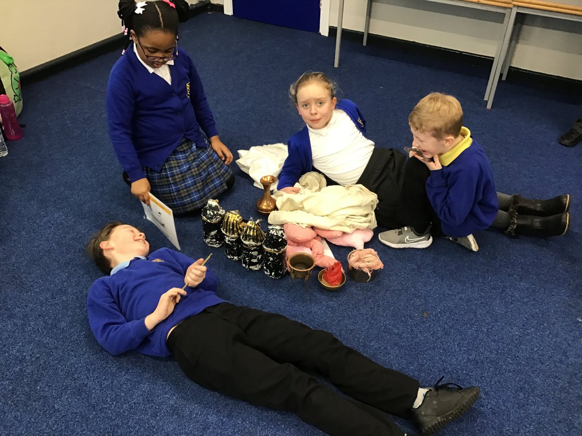 OurLadyandStEdw's tweet photo. Year 3 Ancient Egyptian Day ☀️🏜 We started our day learning about Ancient Egypt and exploring interesting artefacts. We then participated in ‘escape room’ activities - solving puzzles and cracking codes 🕵️‍♀️ We even found time to learn an Egyptian dance! @OurLadyStEdwY3 https://t.co/z8i5oEX9vG