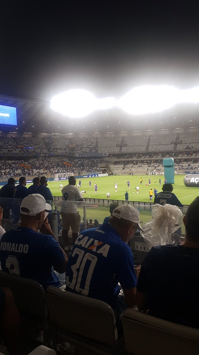 Eles não sabem que eu sou Zeus
