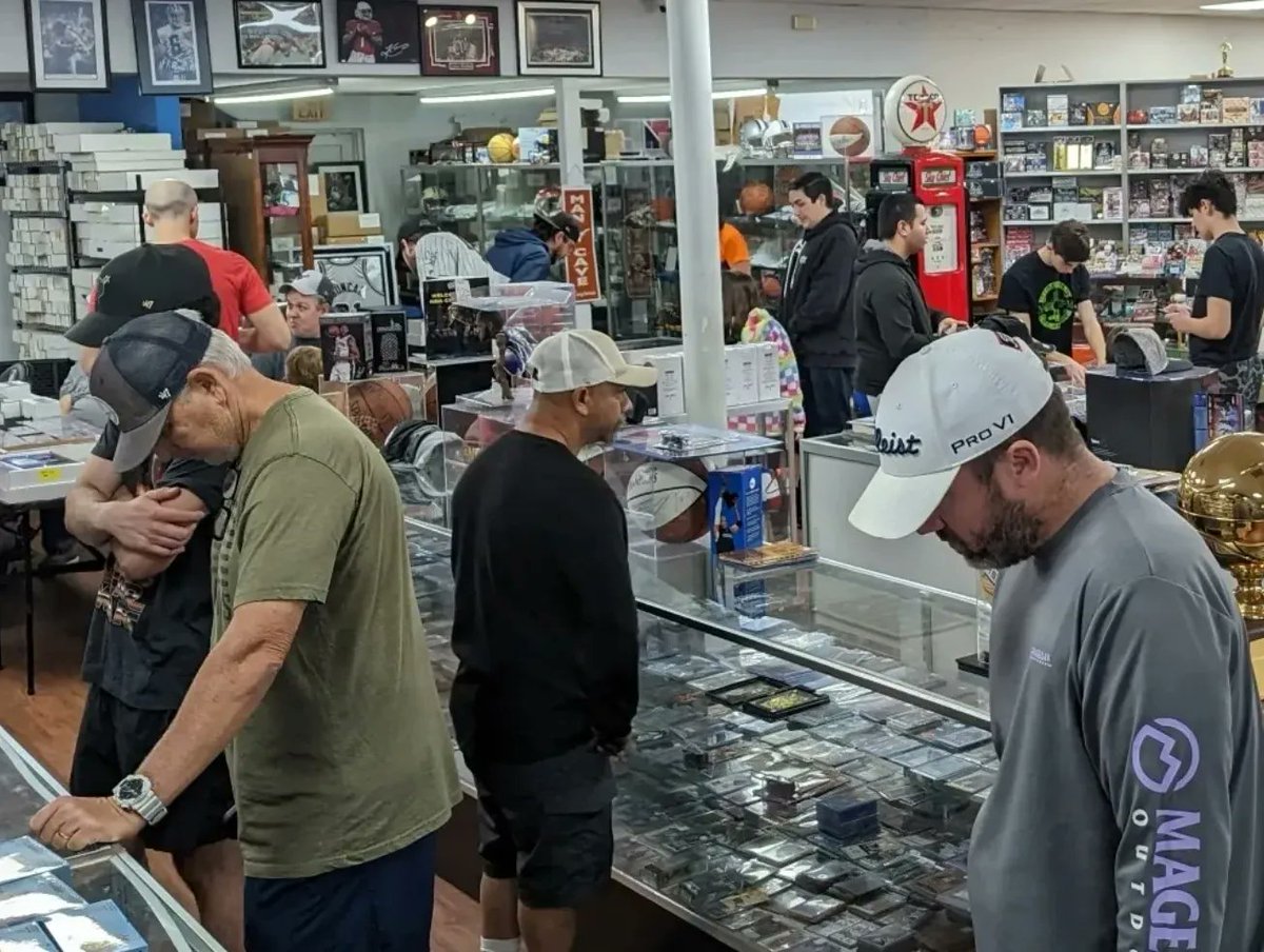 SportsCardsPlus's tweet photo. TIME for another CARD SHOW at Sports Cards Plus here in ☀️ Sunny #sanantonio! 
SATURDAY FEB 17th, 11am to 5pm!
Our DEALER TABLES are dropping GREAT HITS &amp; DEALS! HUGE COLLECTION ITEMS and GREAT SINGLES at ALL price levels! 👍

Call SCP #SanAntonio at 210-524-2337 M-Sat 11am-7pm https://t.co/ls6I9dEFct