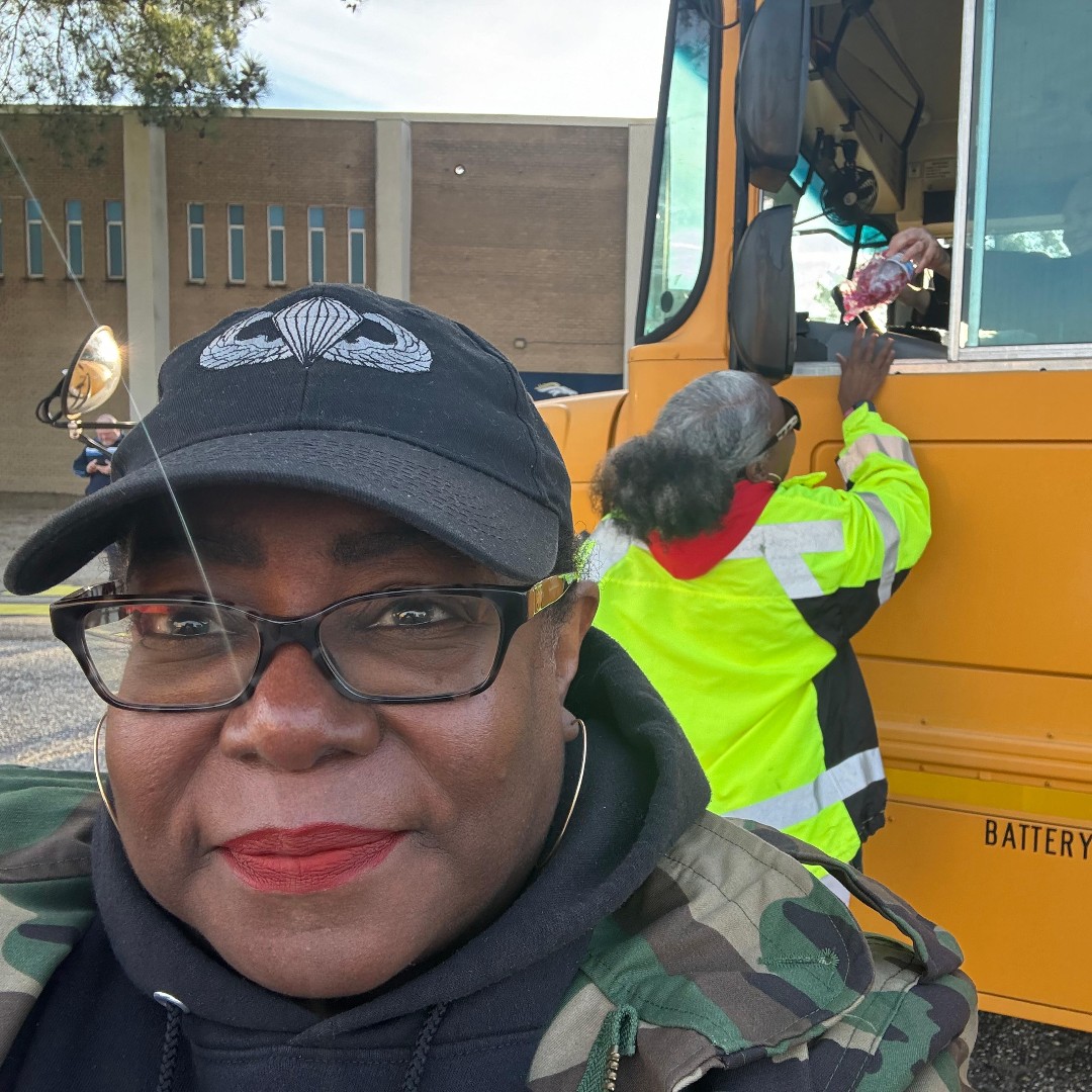 CumberlandCoSch's tweet photo. 🚌💖 Board of Education Chairwoman, Deanna Jones, stopped by the Cape Fear district to capture some special moments with our staff during Love the Bus/Bus Driver Appreciation Week! #BusDriverAppreciationWeek https://t.co/D9qQPWQkOj