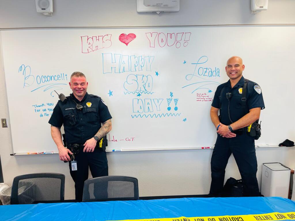 IseldaT's tweet photo. National School Resource Officer Appreciation Day #rhs #GoodVibes #richardsonhs https://t.co/83Fi2CeyZd