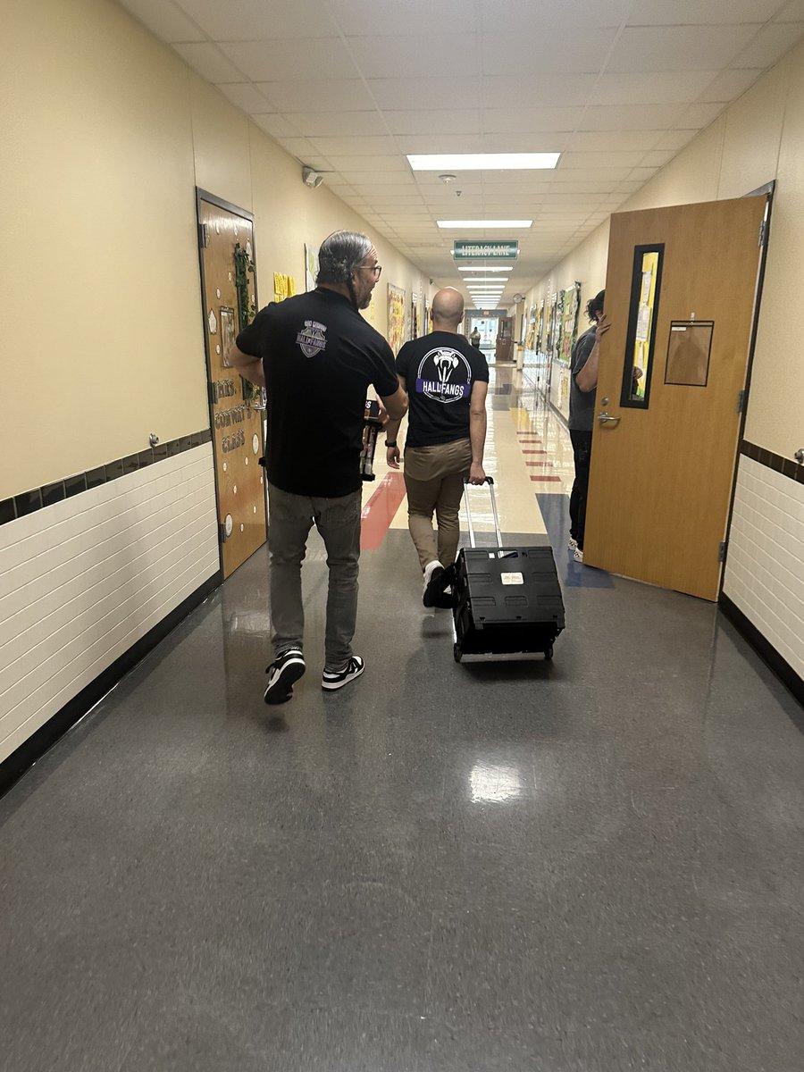 SMCISDInnovates's tweet photo. The #HallOfFangs Prize Patrol was busy today!🏆 Coming soon to a campus near you! 👀 @SM_Academics @SMCISD_AVID @Travis_SMCISD @HernandezSMCISD @DeZavalaSMCISD @bowiechamps @GoodnightSMCISD @MendezKids1st https://t.co/uY4bpWSqfz