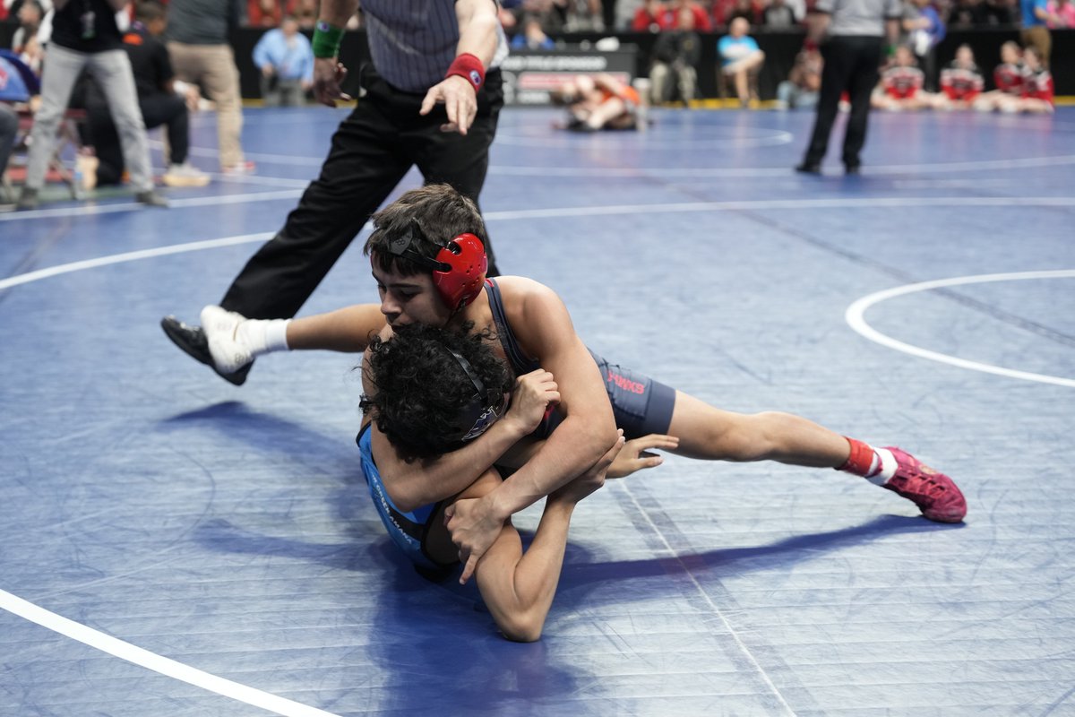 𝐂𝐋𝐀𝐒𝐒 𝟑𝐀 𝐒𝐓𝐀𝐓𝐄 𝐖𝐑𝐄𝐒𝐓𝐋𝐈𝐍𝐆 𝐃𝐀𝐘 𝟐: ☑️ Gabe Carver and Cain Tigges advanced to the semifinal round and will wrestle to get into the championship! Caleb Arroyo is still alive in the consolation! PC: @MPutneyMedia 📸📷: tinyurl.com/37mw2k7b #JHawkNation