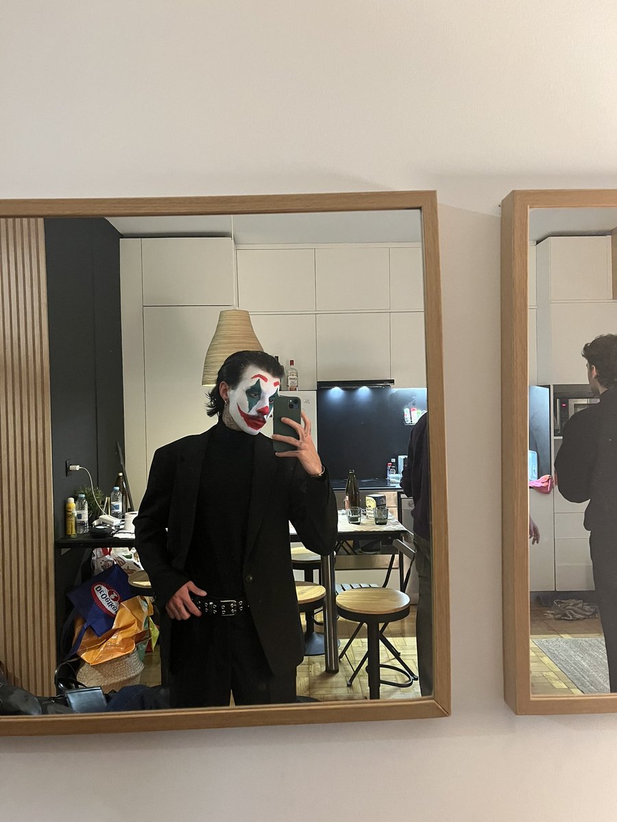 narutofunktrist's tweet photo. the black joker 🖤 https://t.co/fukhH6lGqe