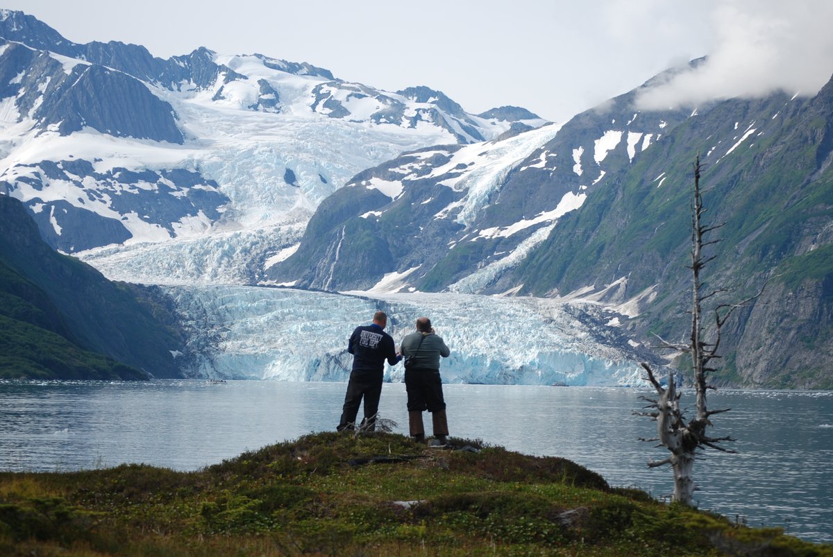 [PUB] How well do you know glacial terminology? How about a tarn, till, or trimline? Check out the glacial glossary here: ow.ly/ctoX50QC5iv #glaciers