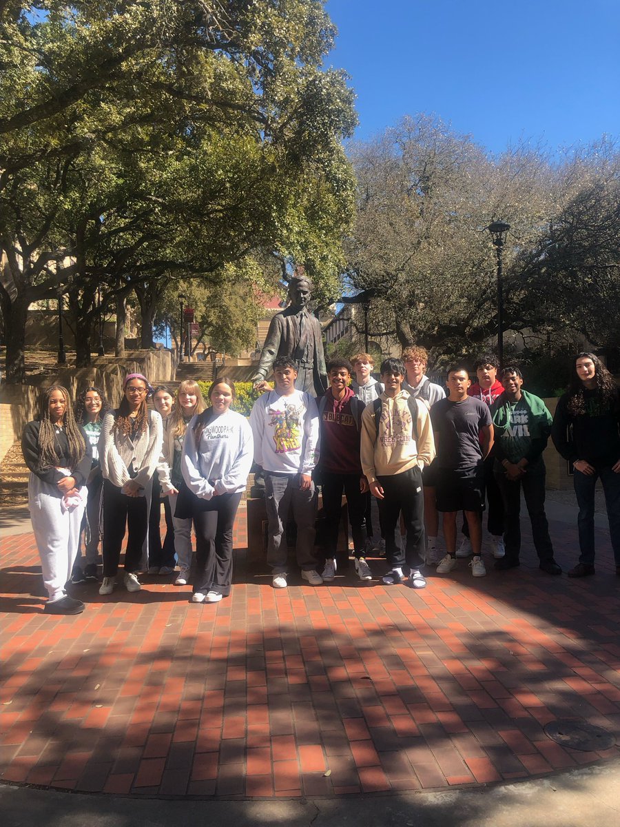 KPHS_AVID tweet media