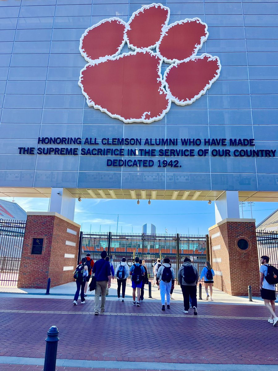 Chris Williams tweet media