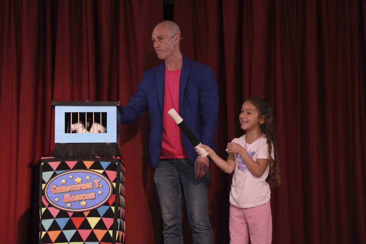 SBCountySchools's tweet photo. Todayโs Literacy Assembly at Valle Vista Elementary in the Central School District did not disappoint! Christopher T. Magician stoked and fanned the imagination of our kiddos. Even our youngest laughed, screamed and got into the act.
#TransformingLives #Vision2Read https://t.co/AnGPPL3tyc