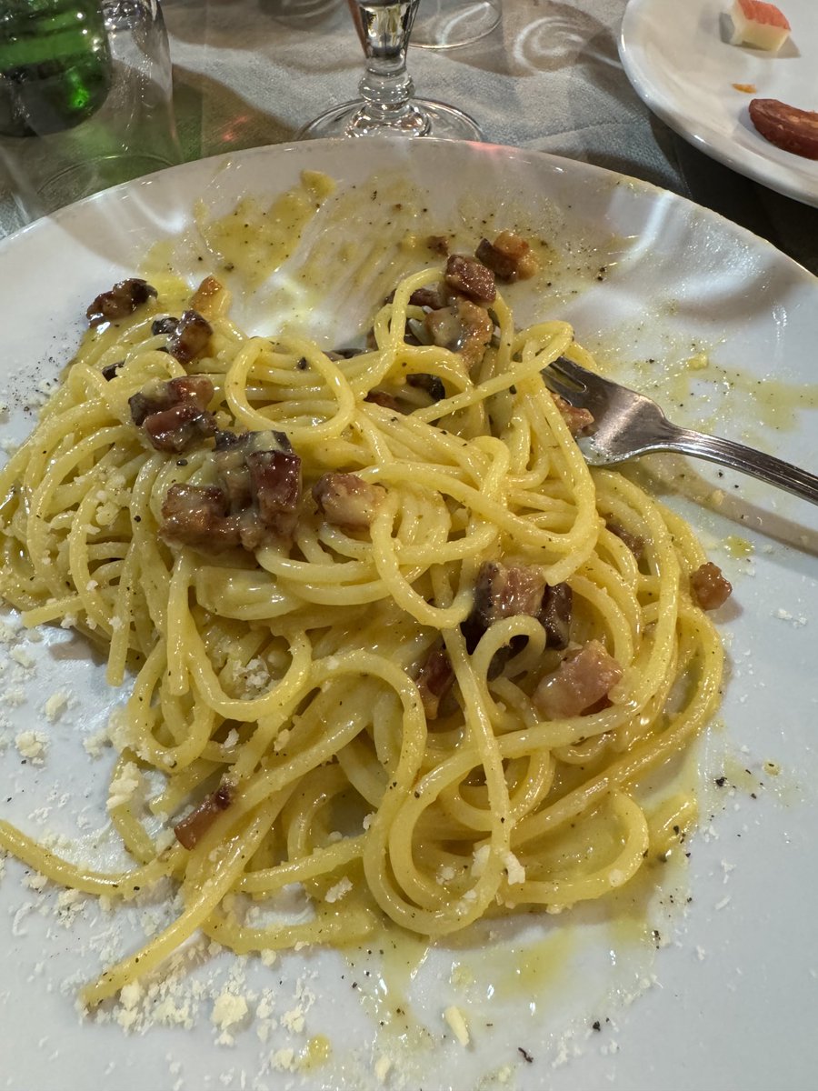 the original spaghetti carbonara. no cream. straight from heaven. supporting my intense time here at beautiful La Sapienza in Rome with countless exciting discussion/seminars.