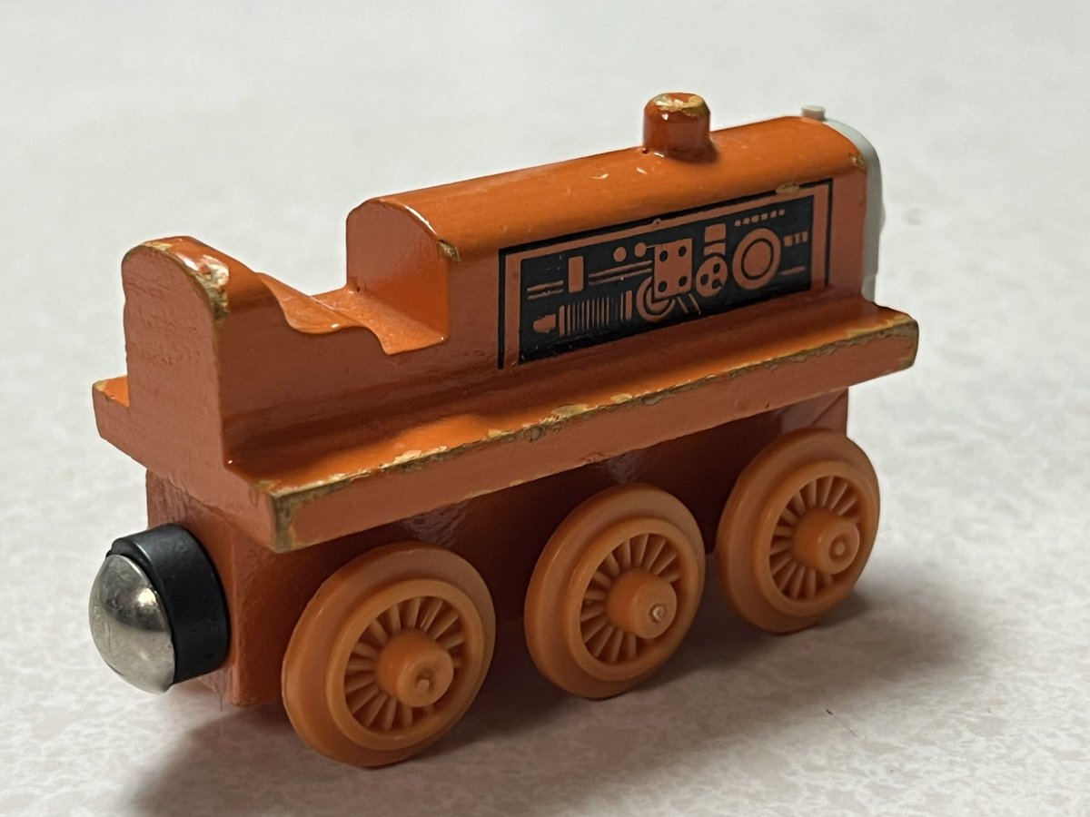 railfan__john's tweet photo. Been a while since I bought any TWR, but after coming across this in a lot I couldn’t resist. A 1994 Terence with a 1992/93 black wheel Terence face, with round magnets no less. I’ve looked pretty hard and couldn’t find any other examples of this, it’s always the widows peak face https://t.co/s0rSXd6wXV